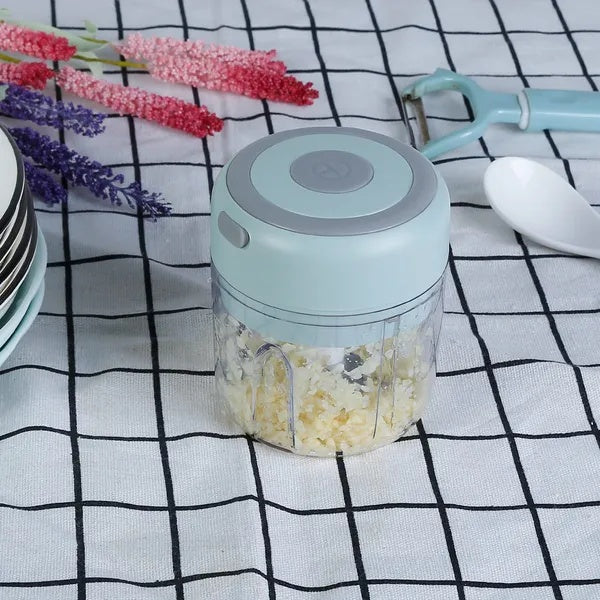 Mini Electric Garlic Chopper Ginger Chopper With 8.45OZ Capacity